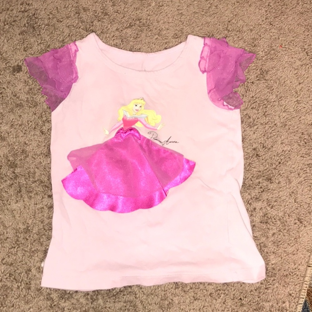 A princess aurora shirt💃